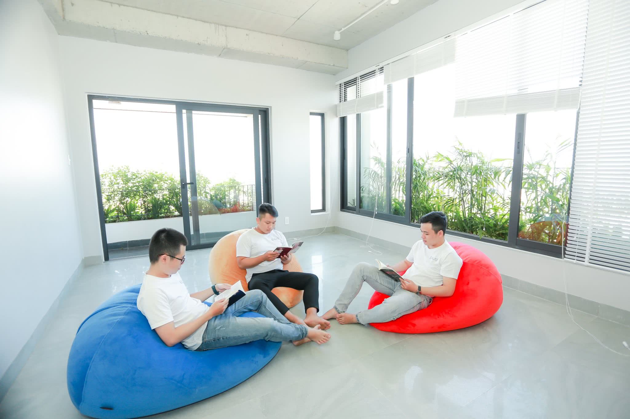 Enlab Team - Vietnam Software Outsourcing Company
